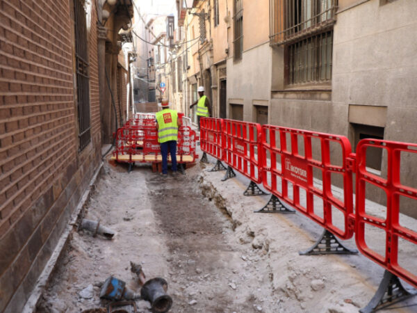 Una nueva ordenanza permitirá elegir empresas en Toledo cuando se realicen zanjas en el espacio público