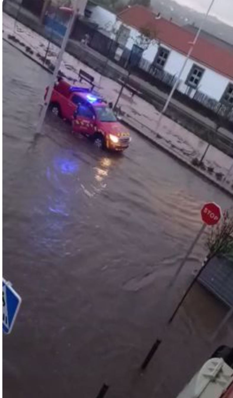 Inundación en el paseo de la Rosa en Toledo tras la tormenta de granizo
